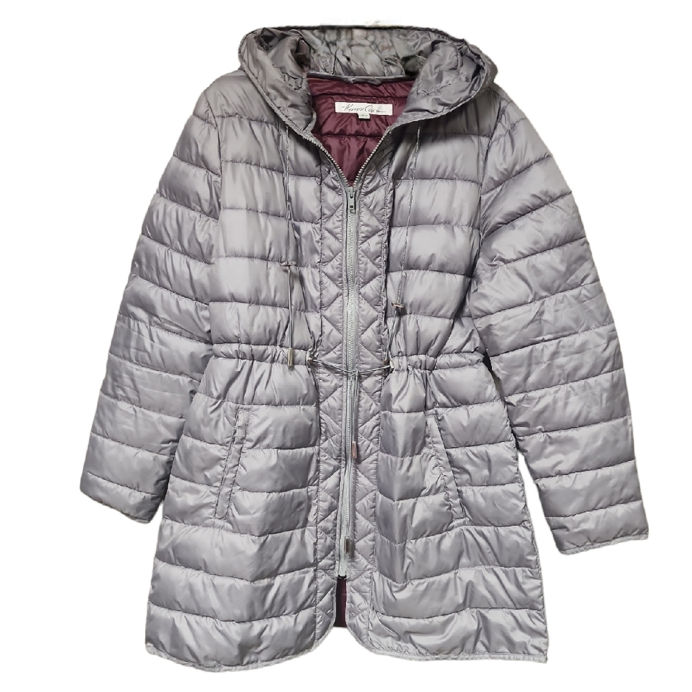 Kenneth Cole New York Silver Quilted Puffer Jacket w/Burgundy Lining Sz XL